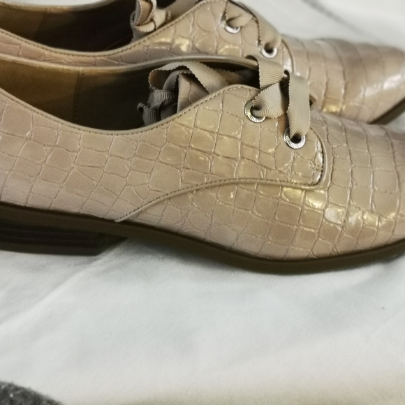 Genuine Leather pink nude Aldo Oxfords - Picture 2 of 7